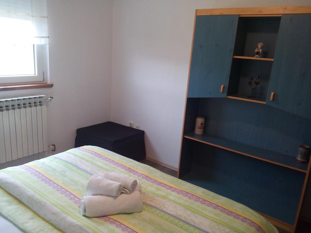 אומאג Apartments Zdravac מראה חיצוני תמונה