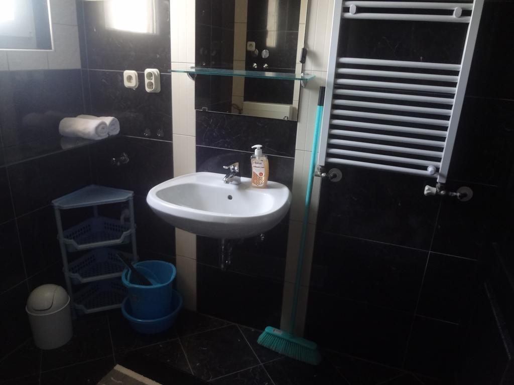 אומאג Apartments Zdravac מראה חיצוני תמונה